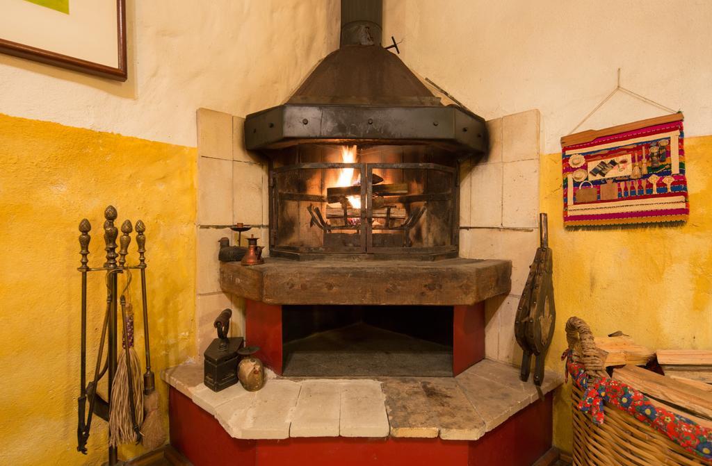 Pousada Chales Da Casa Centenaria Santo Antônio do Pinhal Exteriör bild